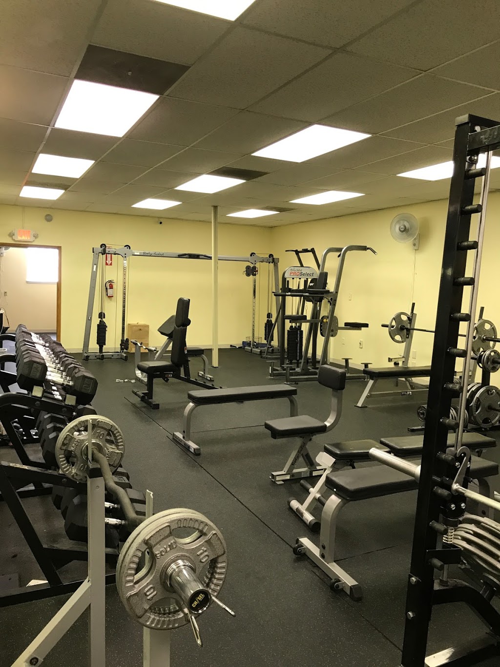 Muscles Gym | 421 10th St, Ambridge, PA 15003, USA | Phone: (412) 295-4748