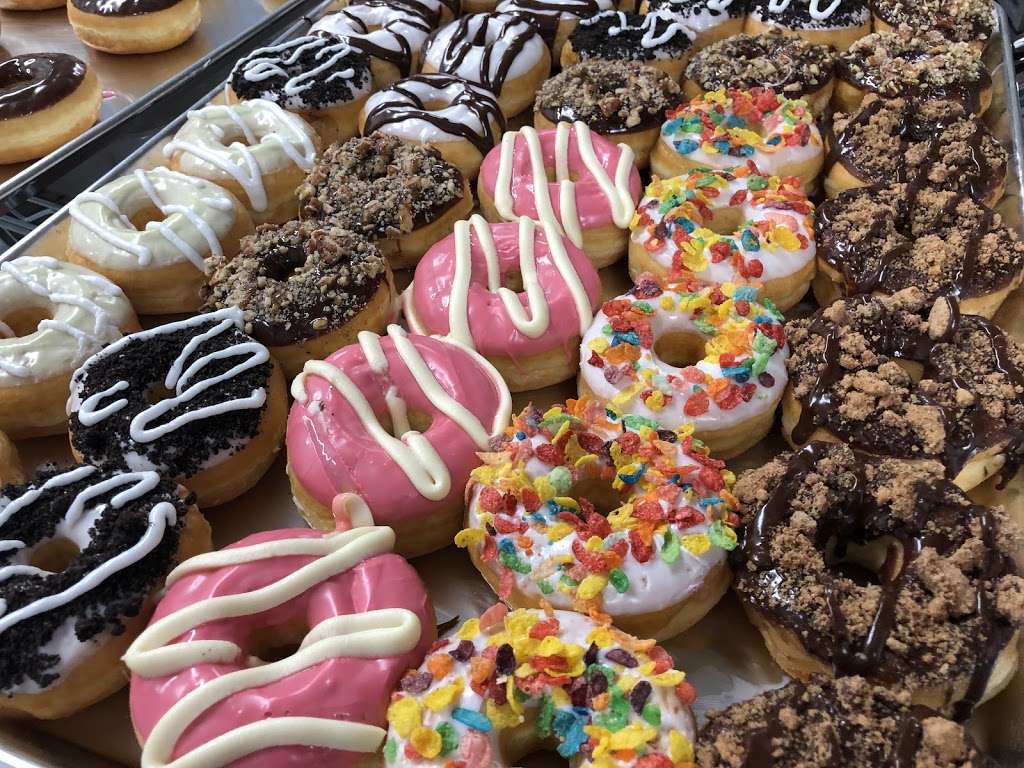 Sak’s Donuts | 27725 Robinson Rd, Conroe, TX 77385, USA | Phone: (832) 708-8935