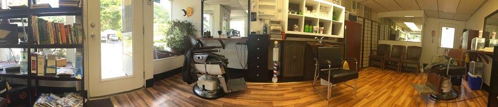 Darins barber shop | 984 Mendon Rd, Cumberland, RI 02864, United States | Phone: (401) 580-8302