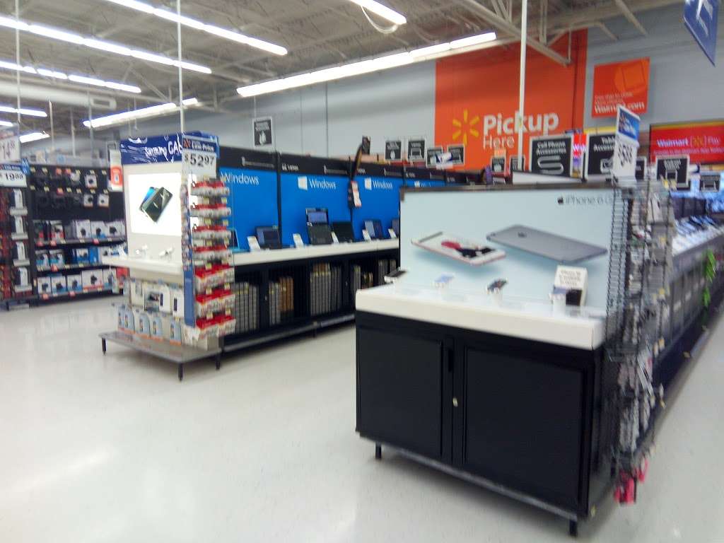 Walmart Supercenter | 6800 US-34, Plano, IL 60545, USA | Phone: (630) 552-1580