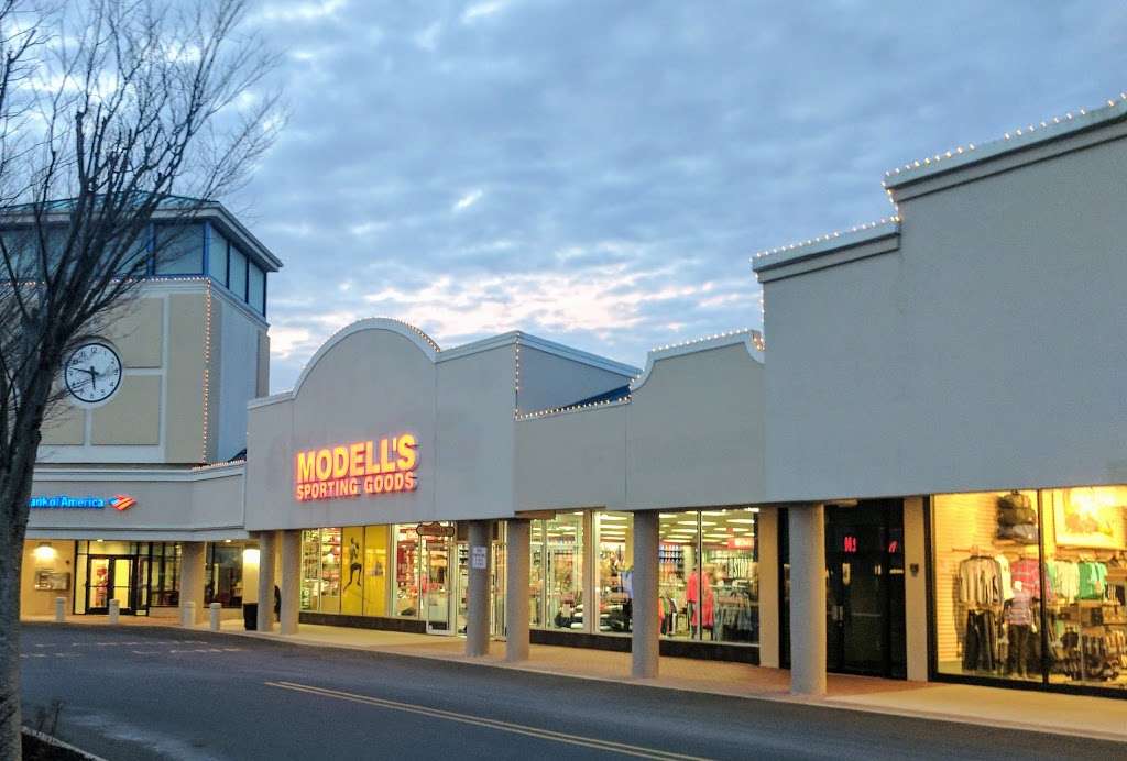 Modells Sporting Goods | 345 US-206, Bridgewater, NJ 08807, USA | Phone: (908) 429-1010