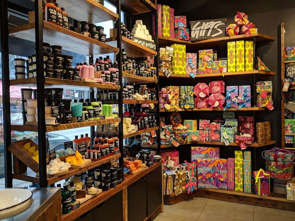 Lush Cosmetics | 859 W Armitage Ave, Chicago, IL 60614 | Phone: (773) 281-5874