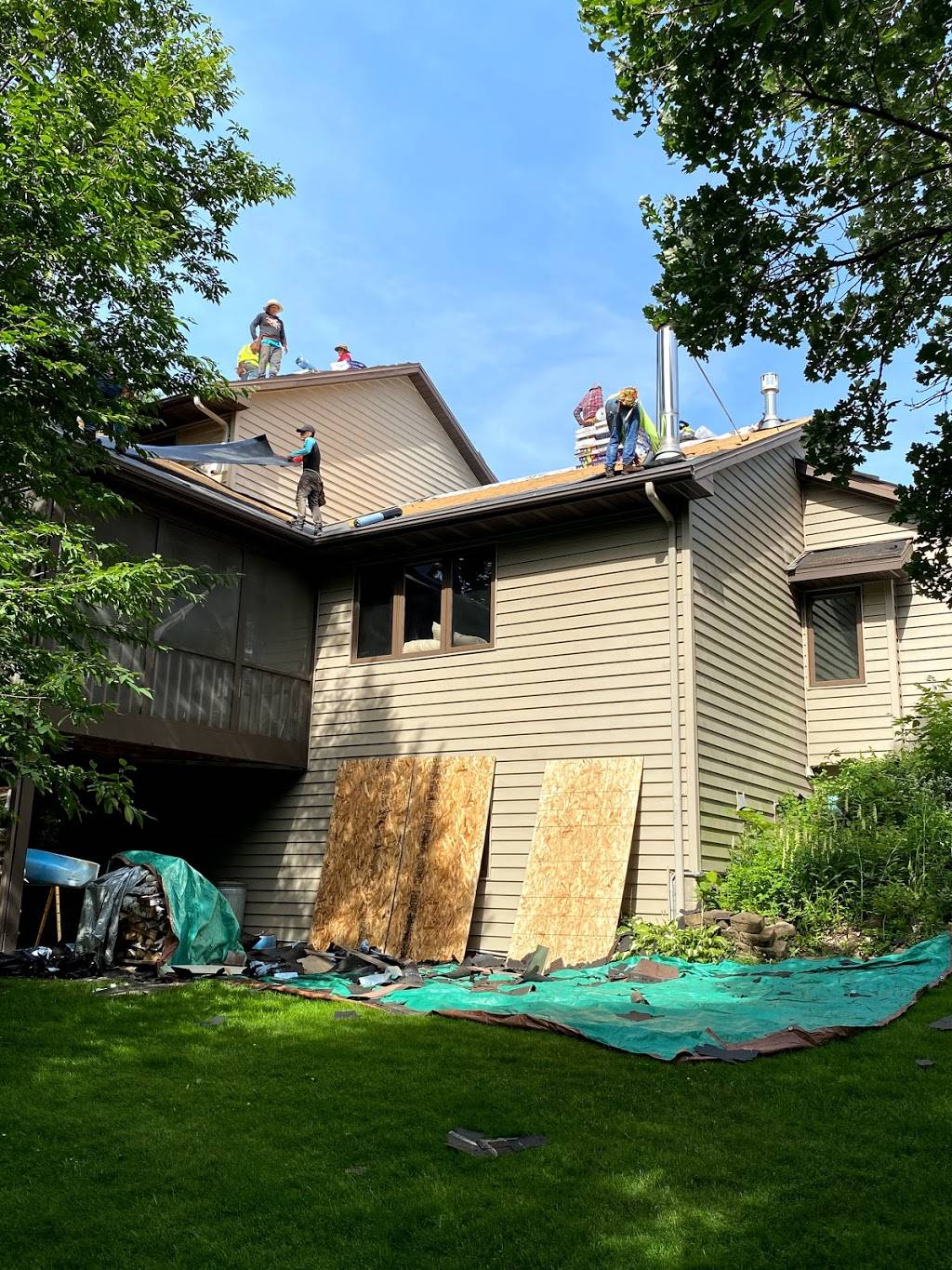 CM ROOFING LLC | 4319 McLeod St NE, Columbia Heights, MN 55421, USA | Phone: (612) 381-4169