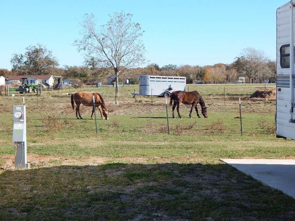 N&N RV Park | 303 County Rd 374, Sweeny, TX 77480, USA | Phone: (979) 292-4028