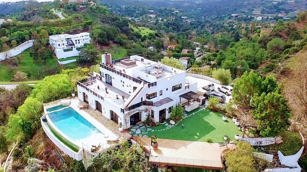 Elite Rental-Private Mountain Estate With Majestic 360 Views & G | 1143, 13211 Mulholland Dr, Beverly Hills, CA 90210, USA | Phone: (310) 938-8723