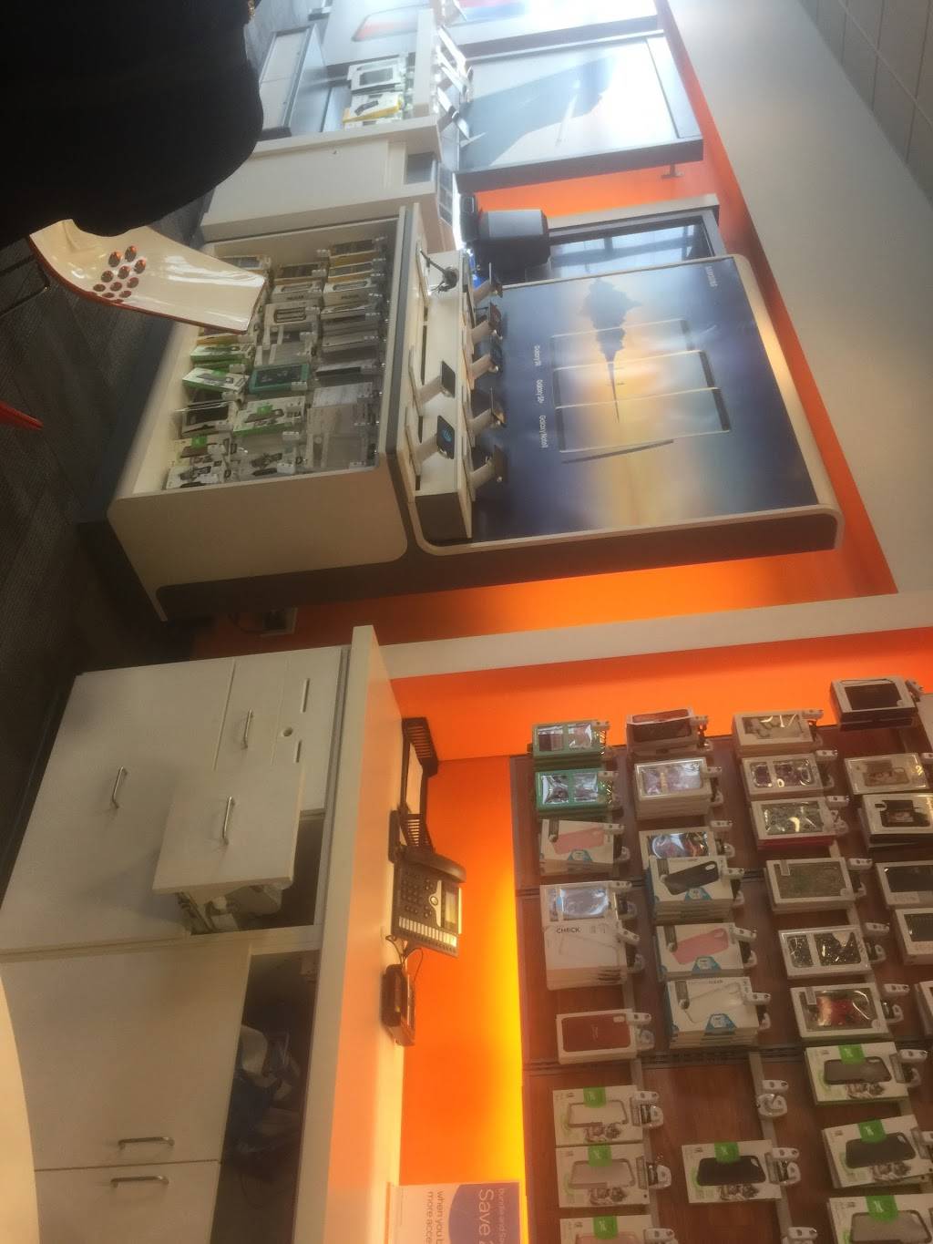 AT&T Store | 2583 S Hamilton Rd, Columbus, OH 43232, USA | Phone: (614) 575-3044