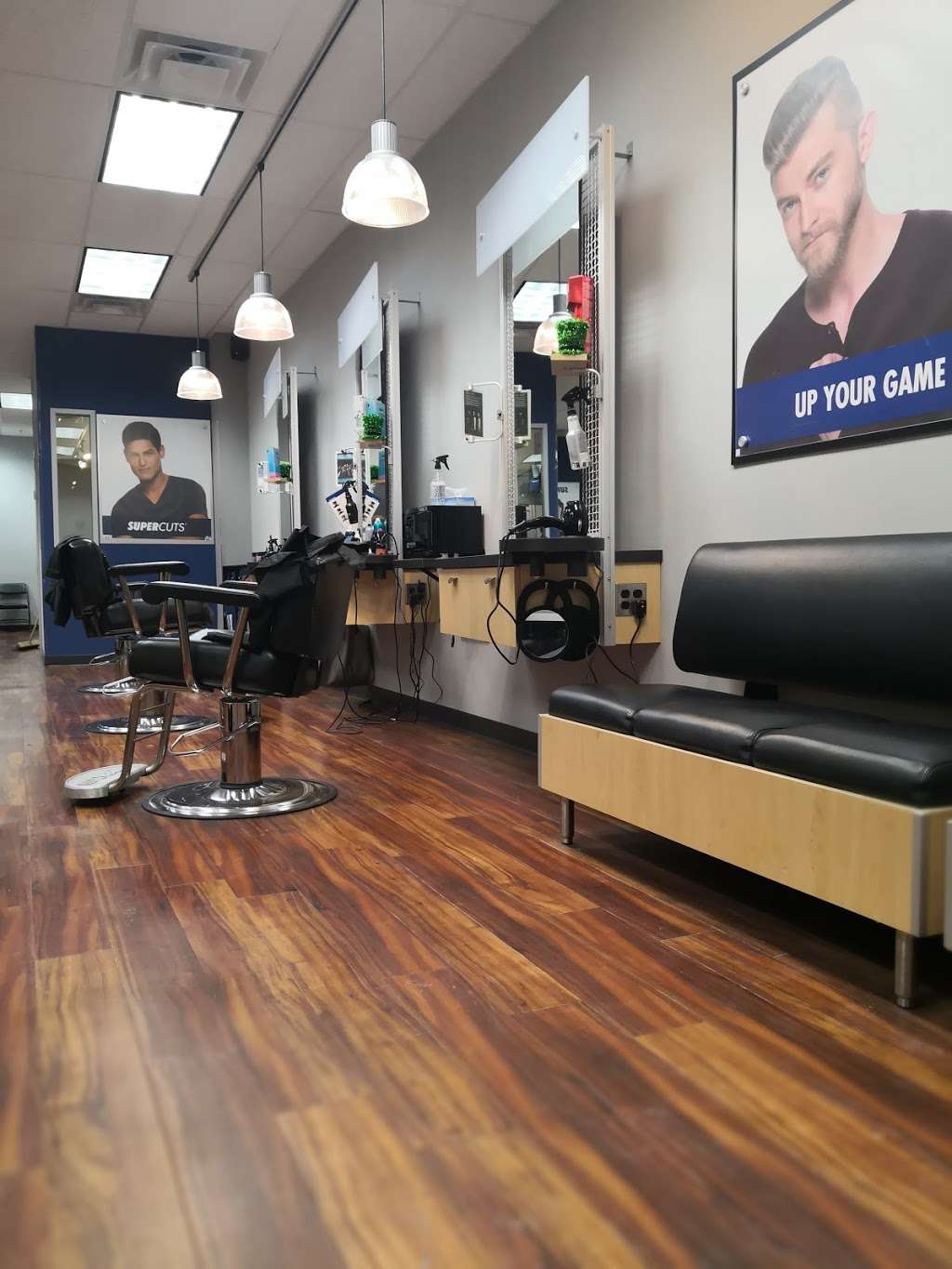 Supercuts Highland Commons | 3 Highland Commons W E Ste 200, Hudson, MA 01749, USA | Phone: (978) 562-4273