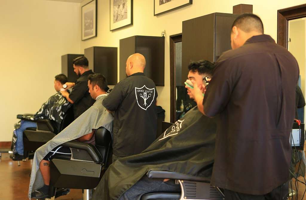 Deez Cutz Barber Shops | 14117 Hubbard St, Sylmar, CA 91342 | Phone: (818) 639-6092