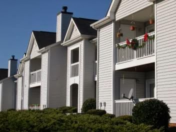 Brentwood Chase Apartments | 1654 Lowell Bethesda Rd, Gastonia, NC 28056, USA | Phone: (704) 824-8555