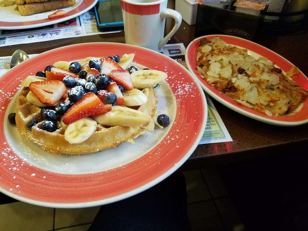 Red Hut Diner | 152 US-46, Rockaway, NJ 07866, USA | Phone: (973) 625-2000