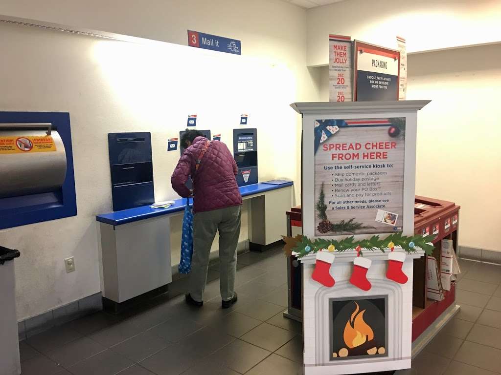 United States Postal Service | 3055 St Rose Pkwy, Henderson, NV 89052, USA | Phone: (800) 275-8777