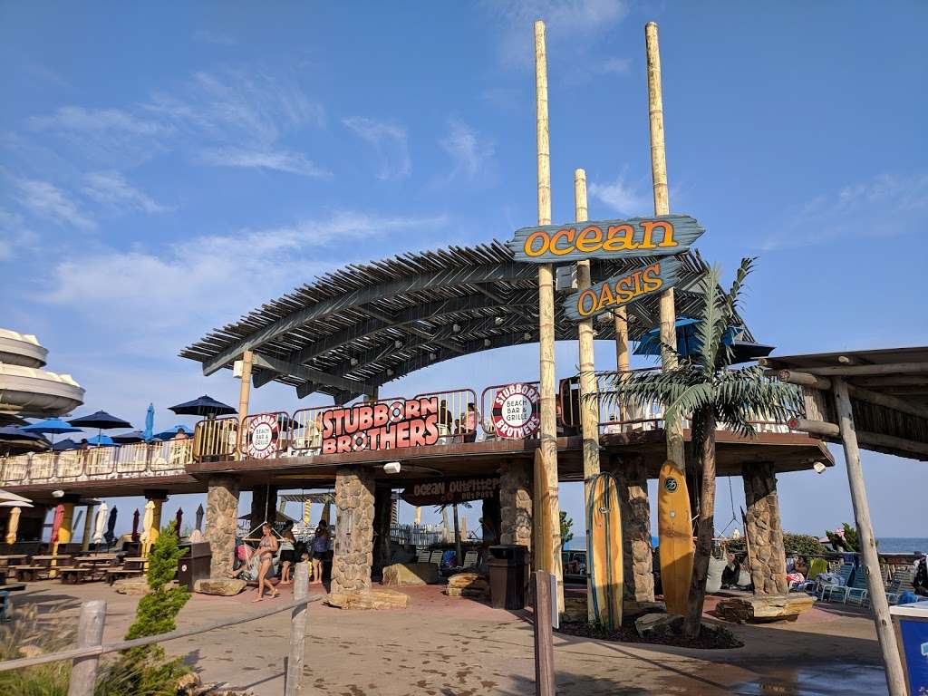 Ocean Oasis Water Park + Beach Club | 2501 Boardwalk, Wildwood, NJ 08260 | Phone: (609) 522-3900