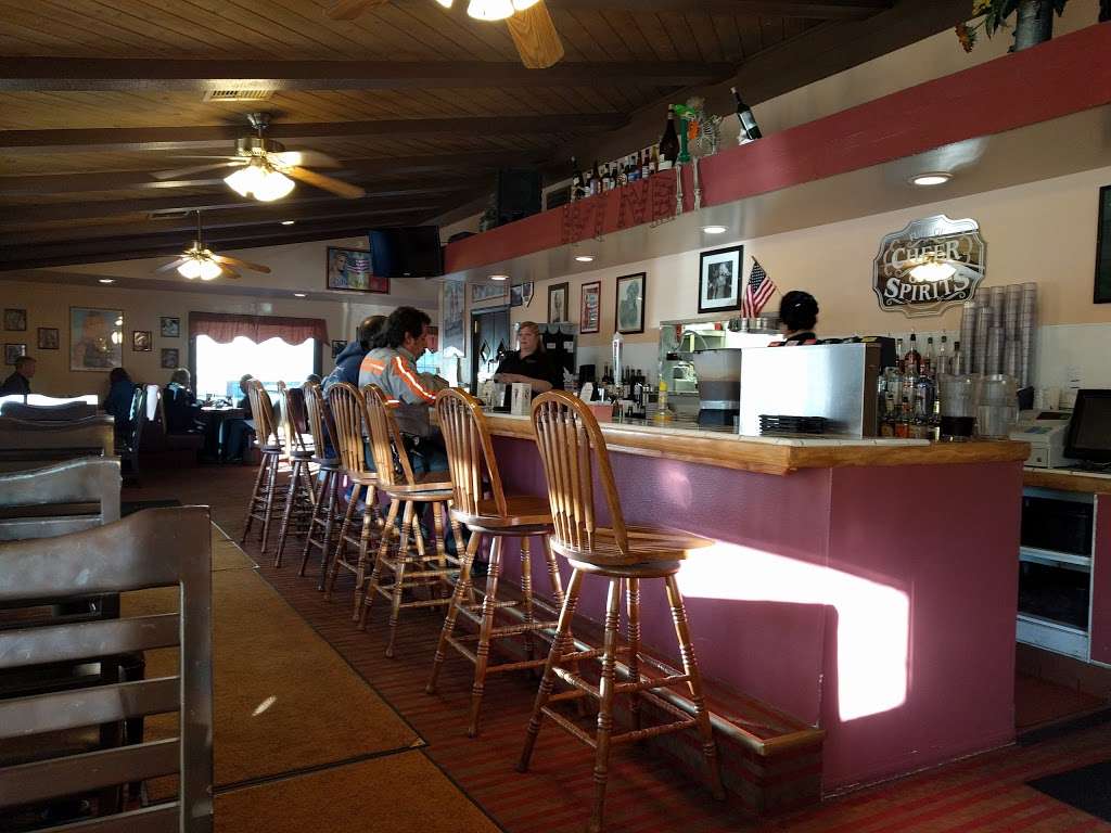Blondies Grille and Bar | 33227 CA-18, Running Springs, CA 92382, USA | Phone: (909) 867-9000