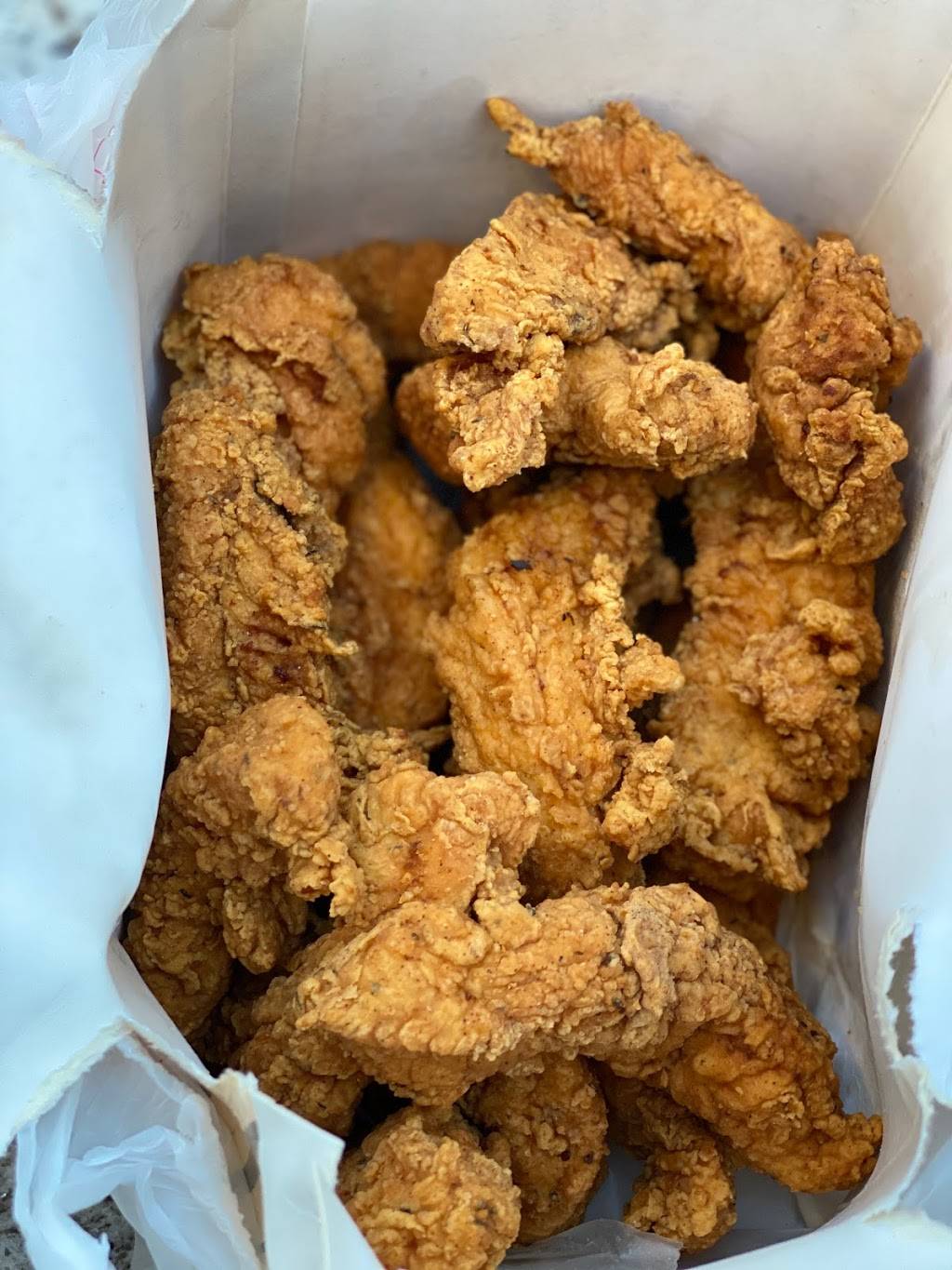 Louisiana Famous Fried Chicken | 7008 E W.T. Harris Blvd, Charlotte, NC 28215, USA | Phone: (980) 207-2297