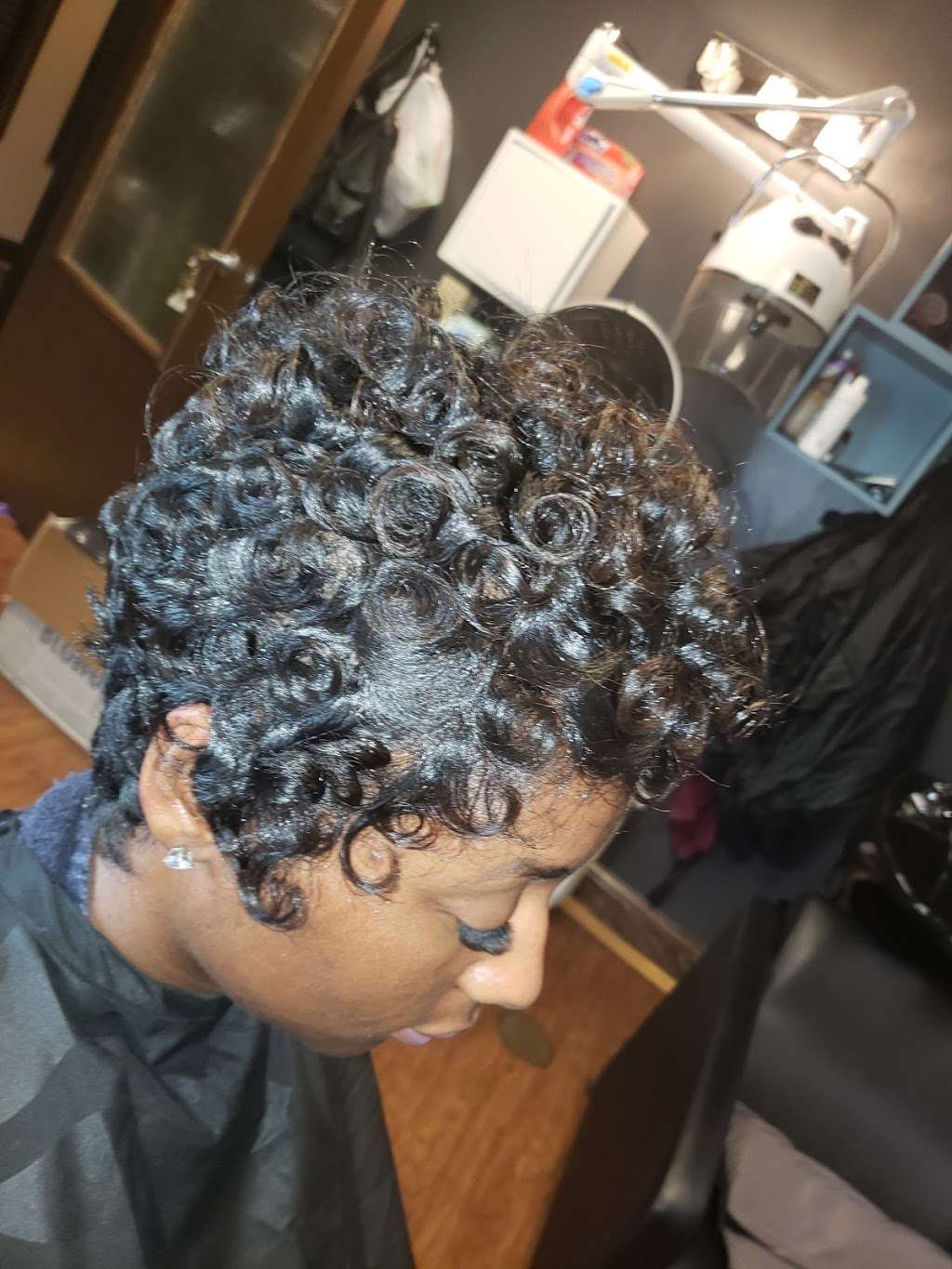 Layed Hair Salon | Suite 1, 9425 N MacArthur Blvd #150, Irving, TX 75063, USA | Phone: (214) 412-7651