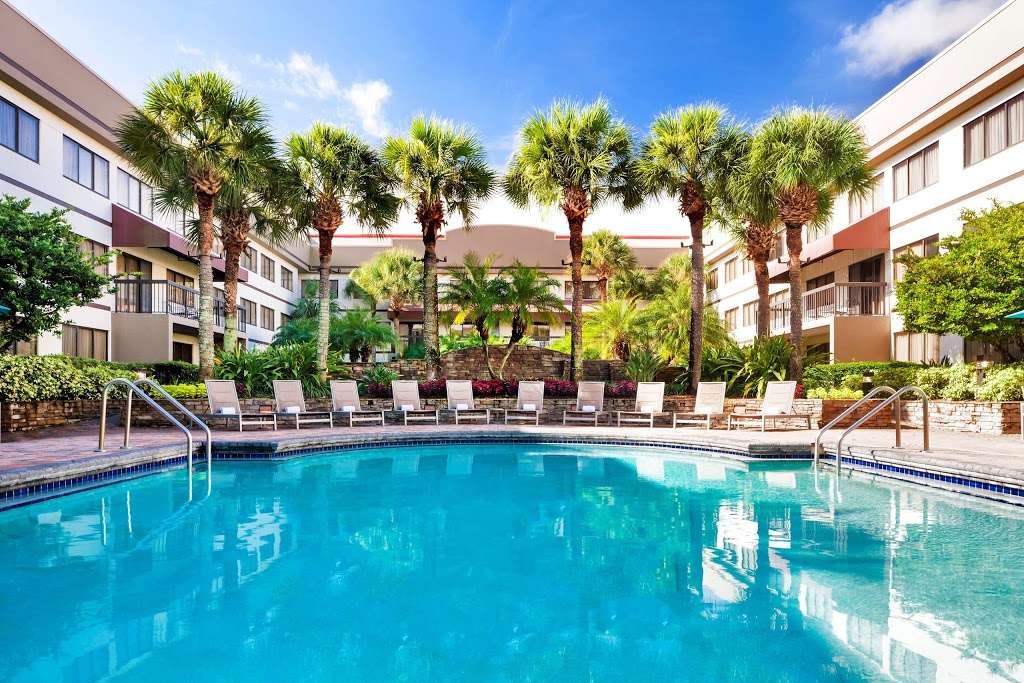Sheraton Suites Orlando Airport | 7550 Augusta National Dr, Orlando, FL 32822, USA | Phone: (407) 240-5555