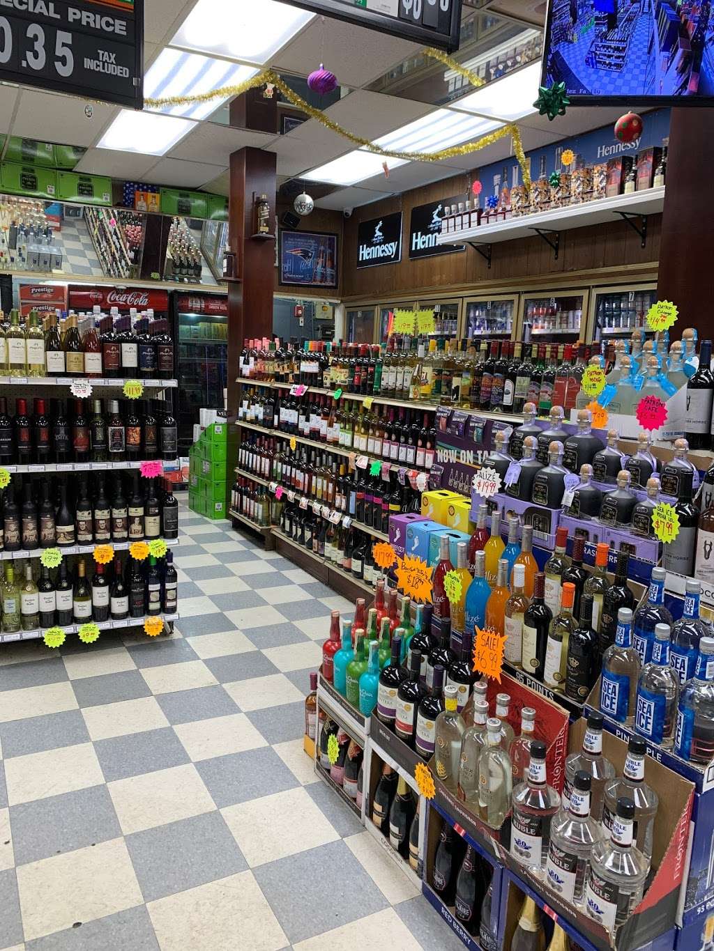 Fernandez Family Market | 127 Pleasant St, Brockton, MA 02301 | Phone: (774) 223-5491