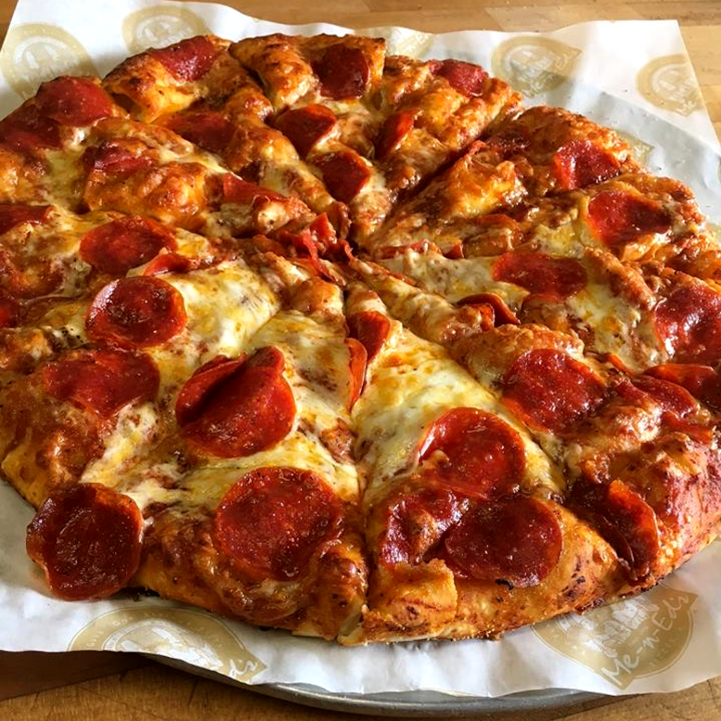 Me-n-Eds Pizza Parlor | 4829 E McKinley Ave, Fresno, CA 93703 | Phone: (559) 251-0397