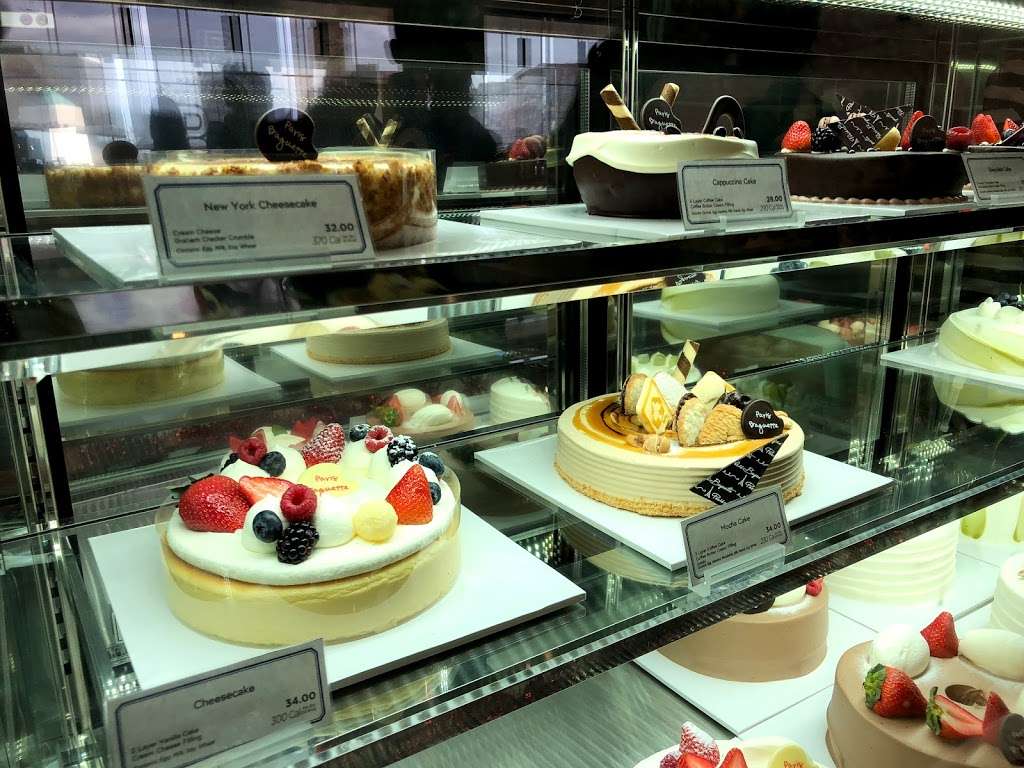 Paris Baguette | 450 Hackensack Ave # 21, Hackensack, NJ 07601, USA | Phone: (201) 488-1414