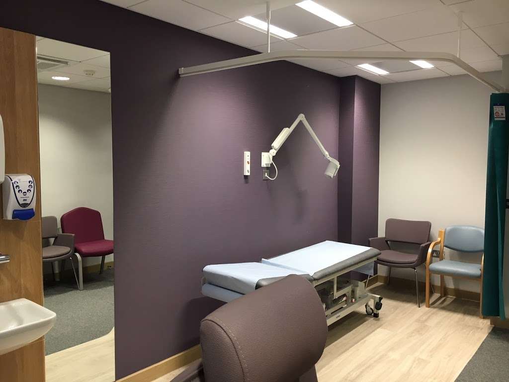 Spire Gatwick Park Hospital | Povey Cross Rd, Horley RH6 0BB, UK | Phone: 01293 785511