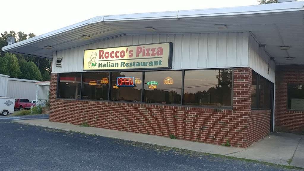 Roccos Pizza | 1930 Sandy Hook Rd, Goochland, VA 23063, USA | Phone: (804) 556-3434