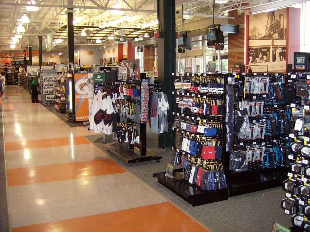 DICKS Sporting Goods | 1201 Broadway, Saugus, MA 01906, USA | Phone: (781) 233-0476