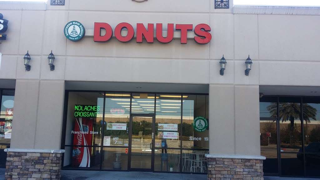 Stephanies Donuts | 8111 North Sam Houston Pkwy W, Houston, TX 77064, USA | Phone: (281) 970-7337