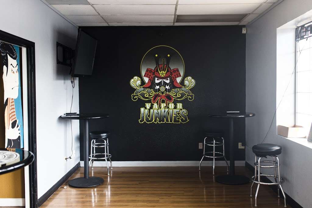 Vapor Junkies | 1321 N Grand Ave, Walnut, CA 91789 | Phone: (909) 595-0255