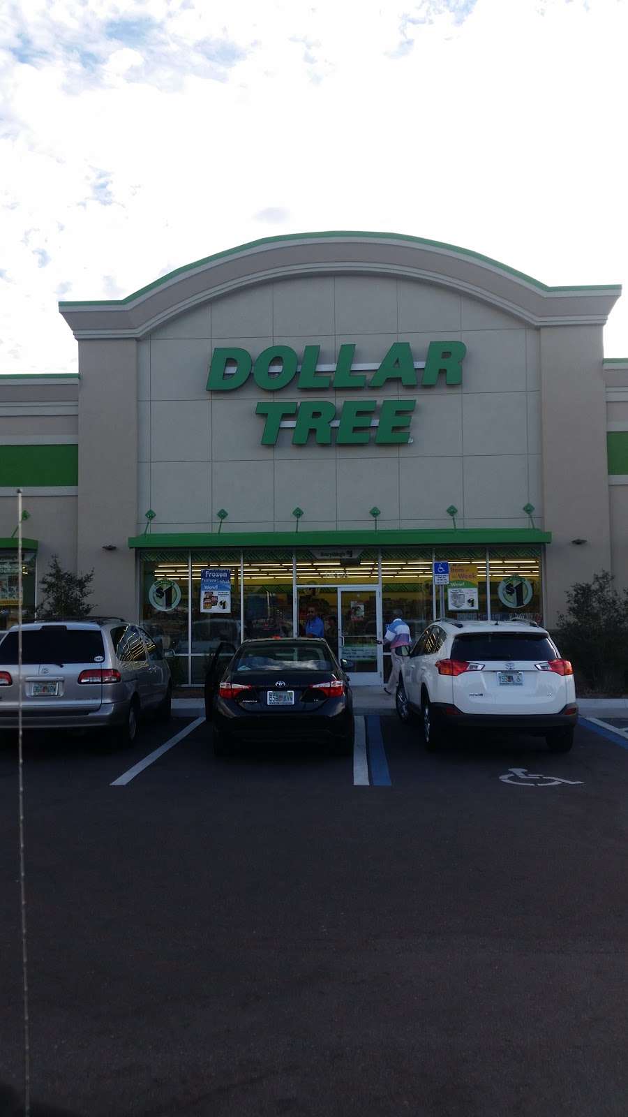 Dollar Tree | 14524 E Colonial Dr, Orlando, FL 32826 | Phone: (407) 281-7049