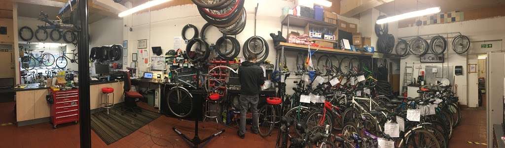 Bikes Revived | Hut 3, Tilgate Recreation Center, Tilgate Drive, Tilgate Park, Crawley RH11 9BQ, UK | Phone: 07871 103357