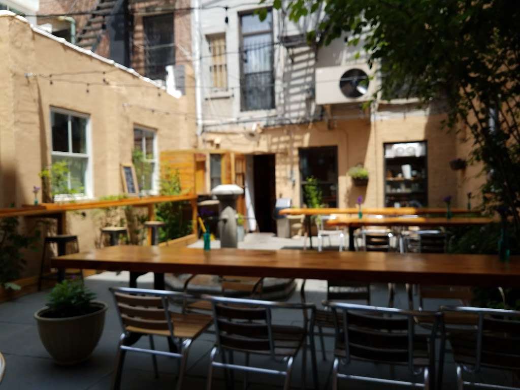 Smoking Monkey - restaurant  | Photo 6 of 10 | Address: 214 Greene Ave, Brooklyn, NY 11238, USA | Phone: (347) 987-3397