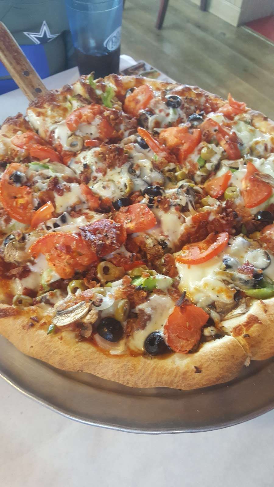 Rosatis Pizza | 5725 Losee Rd, North Las Vegas, NV 89084 | Phone: (702) 642-2121