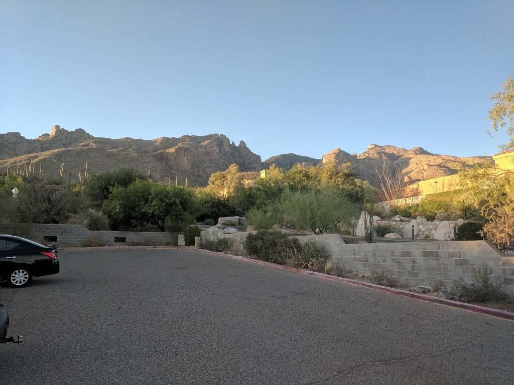 Richard McKee Finger Rock Trailhead | 7119 N Alvernon Way, Tucson, AZ 85718, USA | Phone: (520) 724-2263