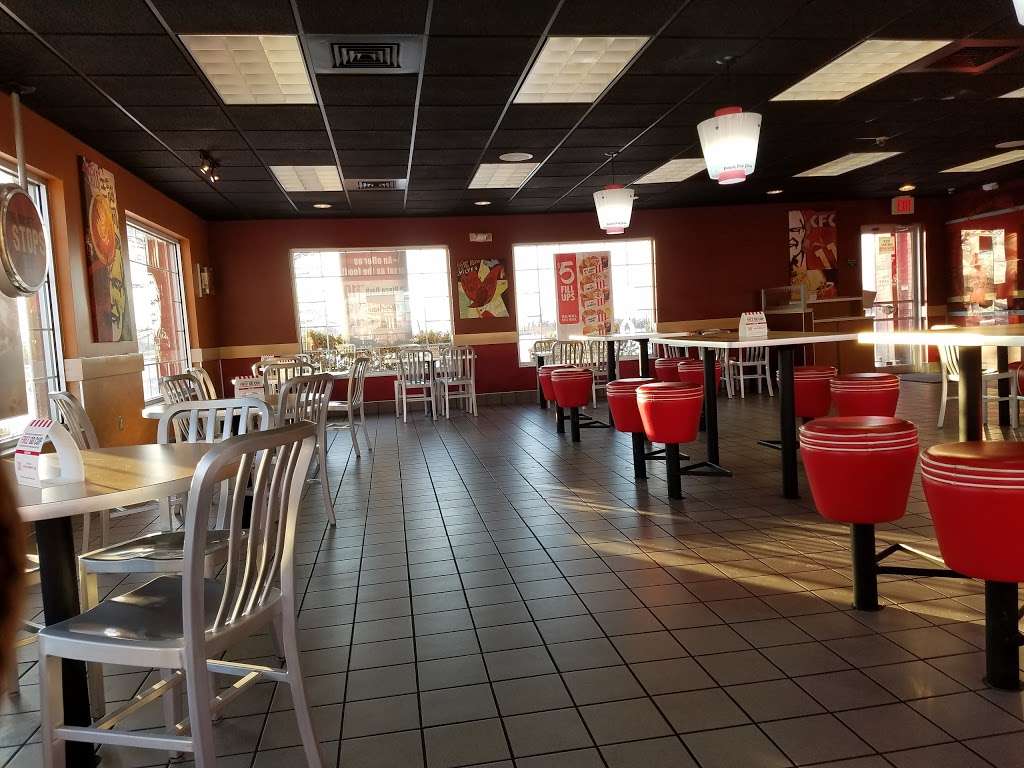 KFC | 1360 W, IN-32, Lebanon, IN 46052, USA | Phone: (765) 482-2777