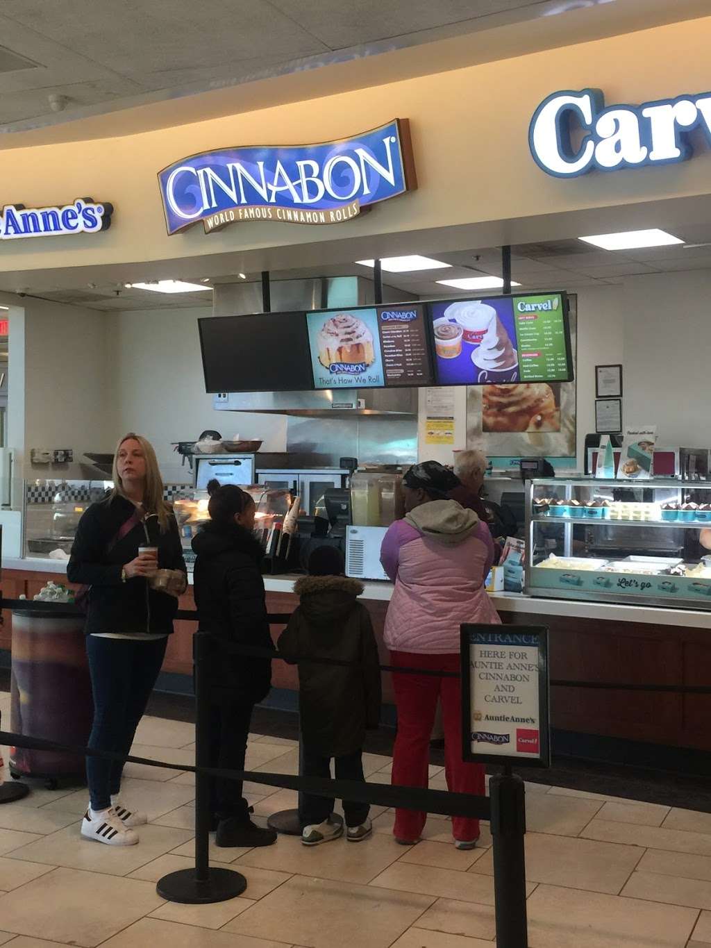 Cinnabon | 530 John F Kennedy Memorial Hwy, Newark, DE 19702, USA | Phone: (302) 731-8599