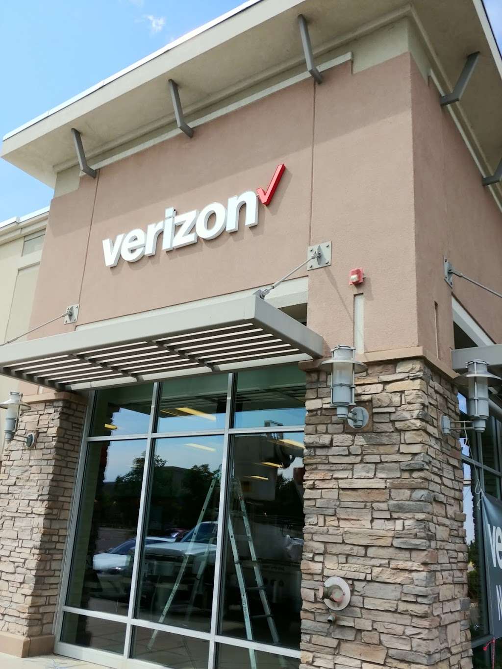 Verizon Authorized Retailer – Cellular Sales | 16765 N Washington St, Thornton, CO 80023, USA | Phone: (720) 356-4143