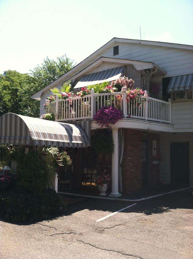 Holly Hill Motel | 270 NJ-36, Keansburg, NJ 07734, USA | Phone: (888) 994-5242