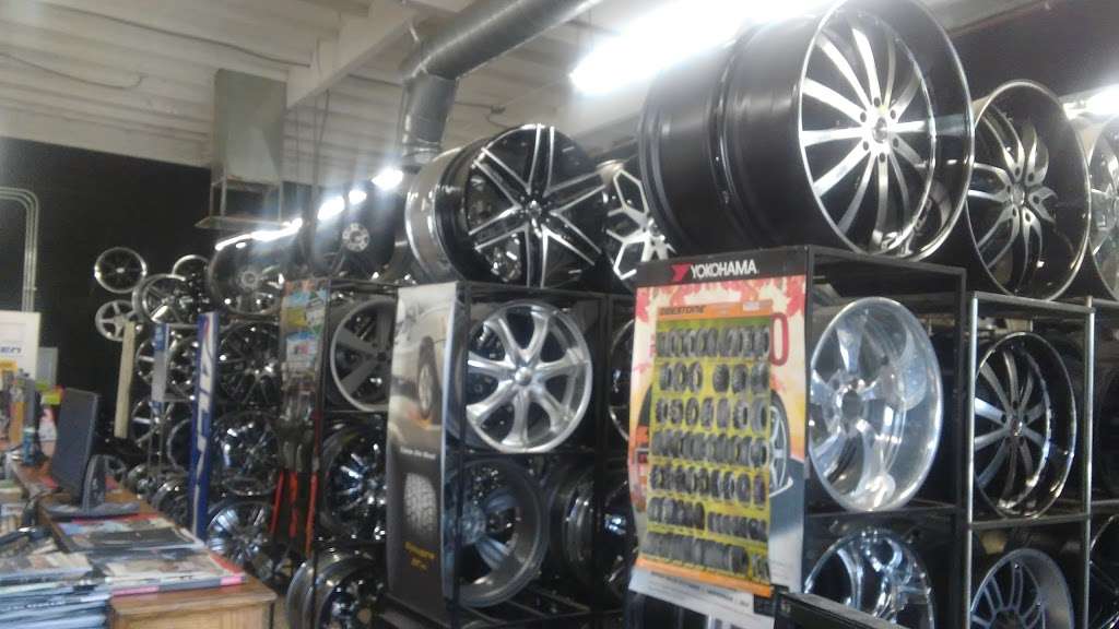 Tonys Tires And Off Road Store | 8451 San Fernando Rd, Sun Valley, CA 91352, USA | Phone: (818) 504-9711