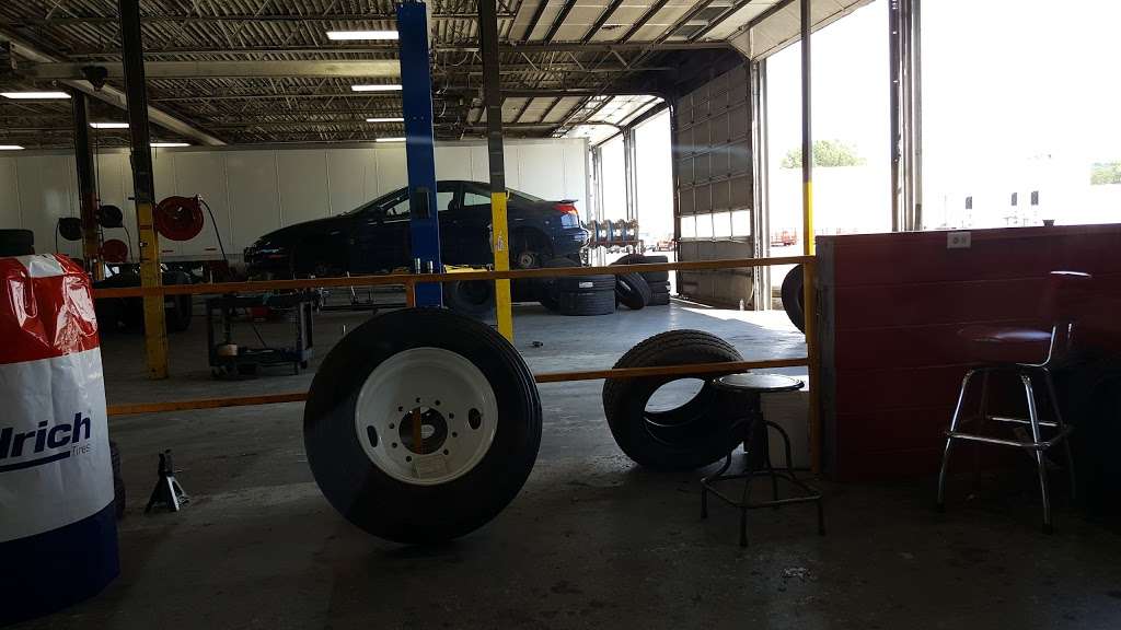 Cross Midwest Tire | 3527 Gardner Ave, Kansas City, MO 64120, USA | Phone: (816) 421-5850