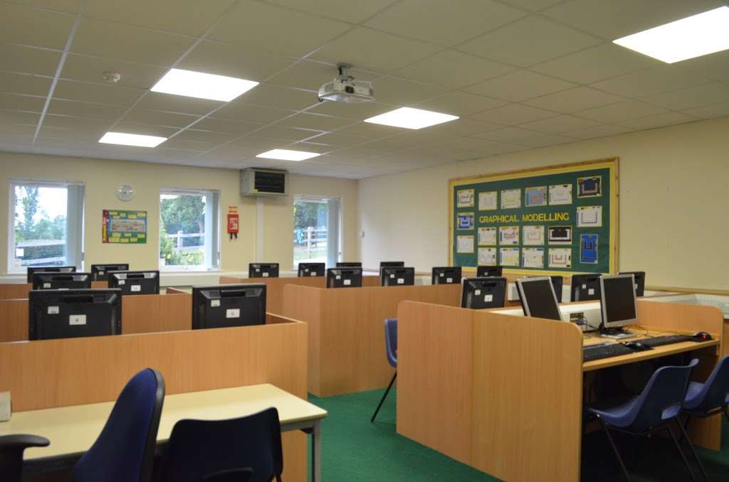 Aldenham School | Aldenham Rd, Radlett, Elstree WD6 3AJ, UK | Phone: 01923 858122