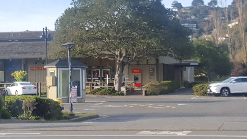 ATM (Wells Fargo Bank) | 1550 Tiburon Blvd, Belvedere, CA 94920 | Phone: (415) 435-5275