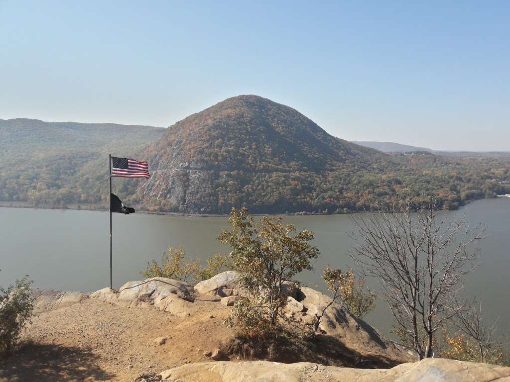 Breakneck Trail | Breakneck Ridge Trail, Cold Spring, NY 10516, USA