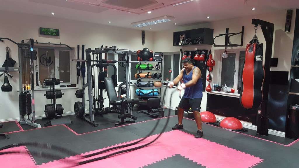 Personal Trainer in Kent | 256 Singlewell Rd, Gravesend DA11 7RE, UK | Phone: 07824 345637