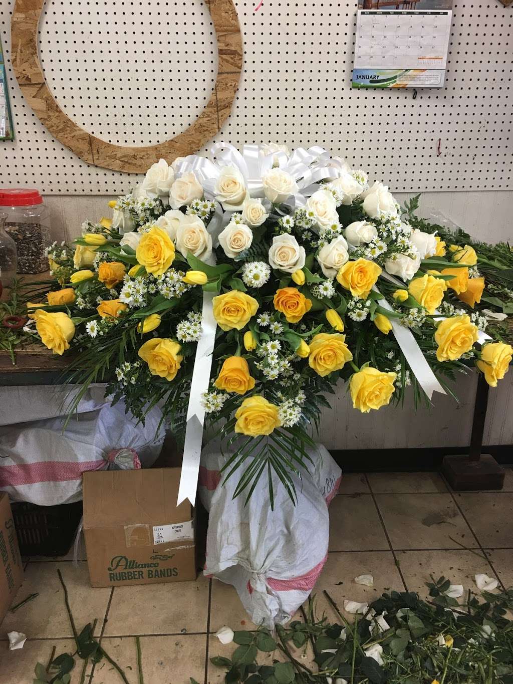Gabbys Flowers | 1940 E Del Amo Blvd, Long Beach, CA 90807 | Phone: (562) 423-2333