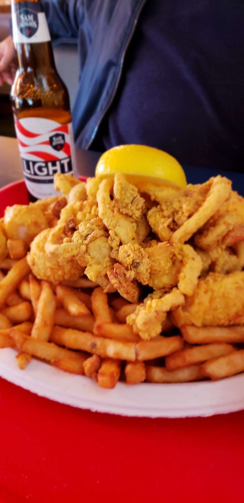 Essex Seafood | 143 Eastern Ave, Essex, MA 01929, USA | Phone: (978) 768-7233