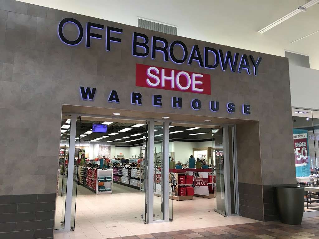 Off Broadway Shoe Warehouse | 125 Great Mall Dr, Milpitas, CA 95035, USA | Phone: (408) 586-8978