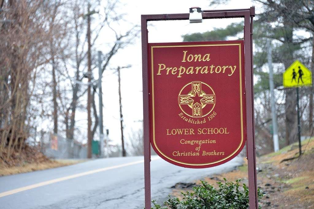 Iona Preparatory Lower School | 173 Stratton Rd, New Rochelle, NY 10804, USA | Phone: (914) 633-7744