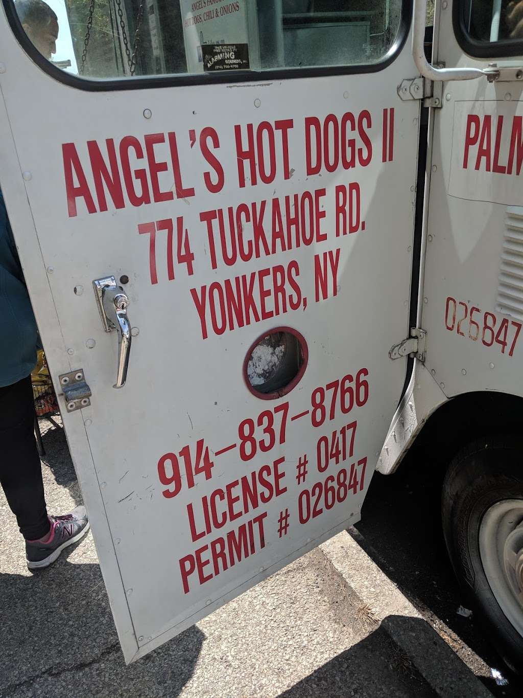 Angels Hotdogs 2 | 1170 Central Park Ave, Yonkers, NY 10704, USA | Phone: (914) 837-8766