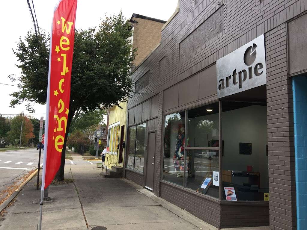 Artpie Studio/Gallery/Art School | 608 North Ave, Waukegan, IL 60085, USA | Phone: (847) 770-0481