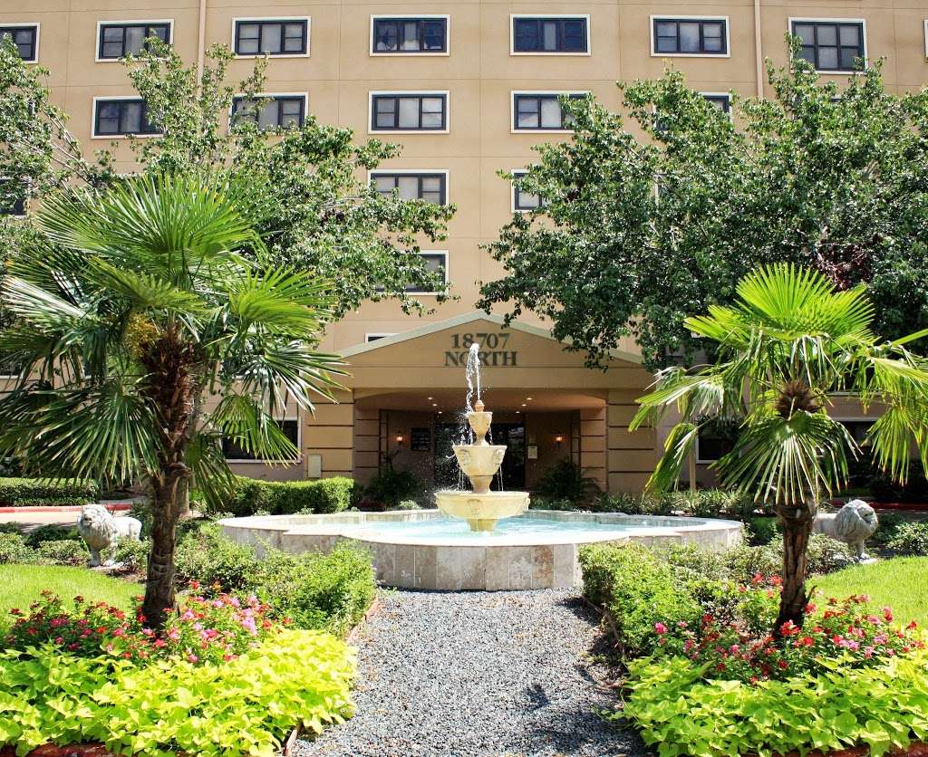 The Towers at Clear Lake Apartments | 18707 Egret Bay Blvd, Houston, TX 77058, USA | Phone: (281) 771-0133